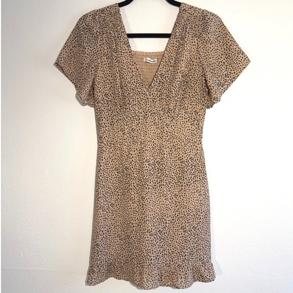 Abercrombie & Fitch Leopard Print Y2K Vibe Mini Dress V-Neck Smocked Ruffle Hem